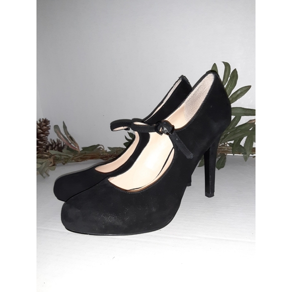 Guess Roses Black Suede Mary Jane Heels - Picture 3 of 16